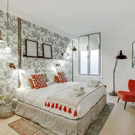 Pick A Flat's In Louvre Saint Honore Apartment *